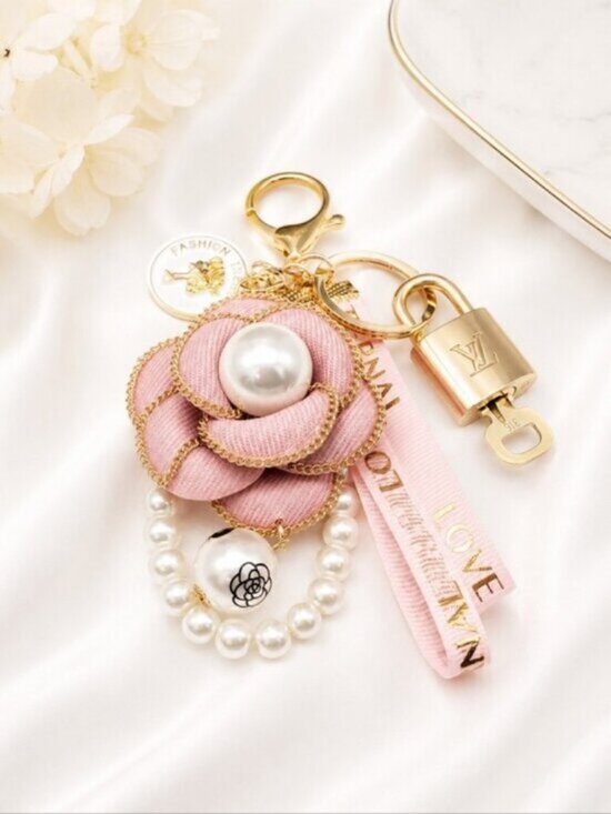Louis Vuitton Accessories - Authentic Louis Vuitton Gold Lock & Key 🔑 Bag Charm w/ Unbranded Flower Charm